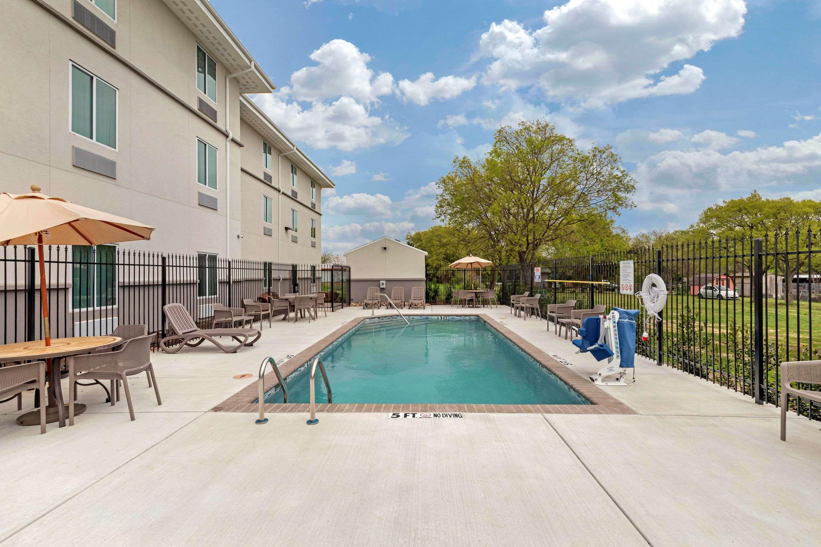 Mainstay Suites Lancaster Dallas South Luaran gambar